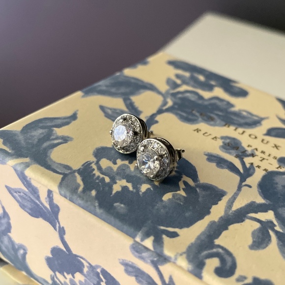 😍 Beautiful classy brilliant round crystal earrings - Picture 3 of 9